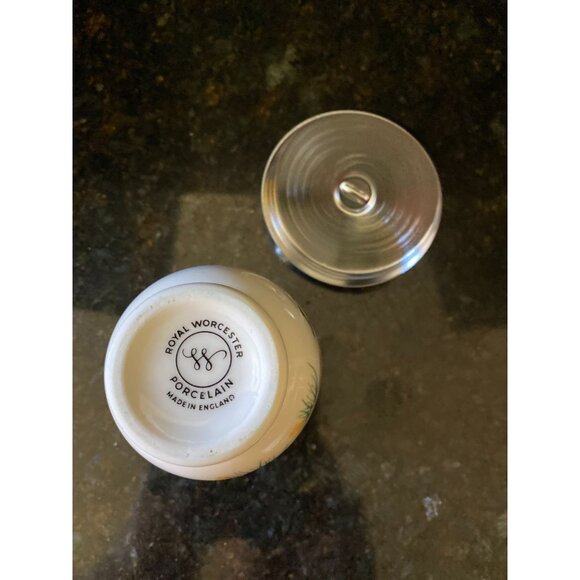 Royal Worcester Porcelain Egg Coddler, England, Wild Birds, 1970's - Picture 5 of 5